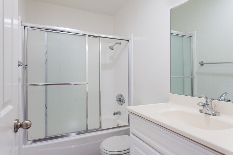 11102 Excelsior Dr #E - Photo 6 of 7