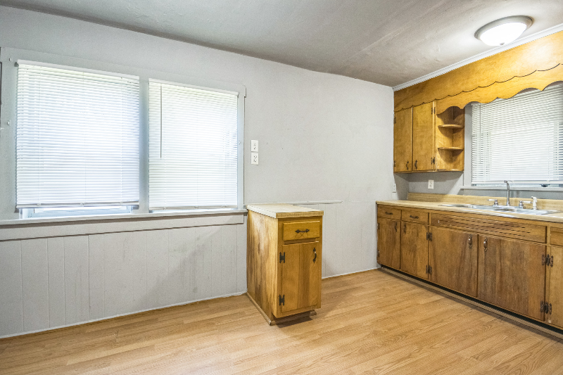 2109 E Prairie St - Photo 3 of 16