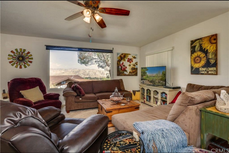 49020 Vista Dr - Photo 2 of 12