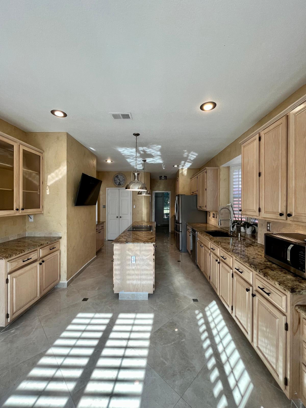 3109 Glenmere Ct - Photo 4 of 20