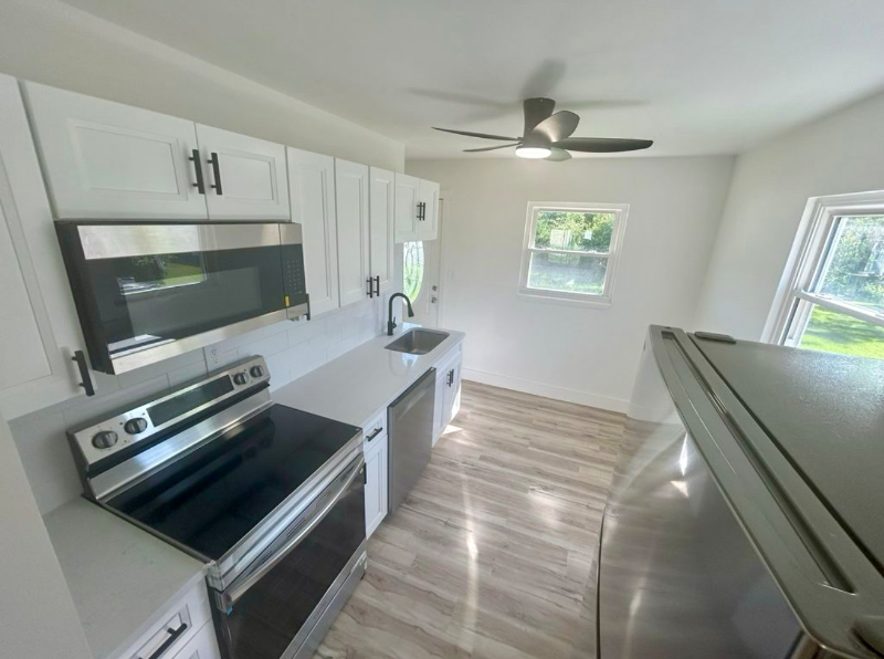 495 Drexel Ave - Photo 2 of 9