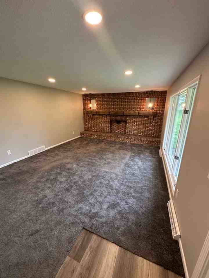 2731 Greenhouse St Nw - Photo 3 of 8