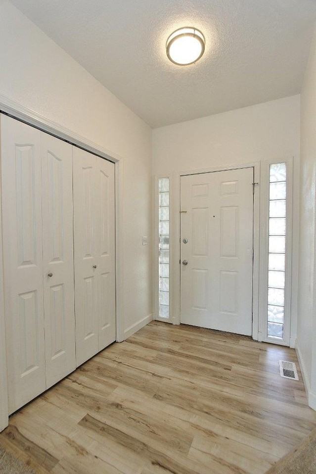 1334 N Gawaine Pl - Photo 4 of 27