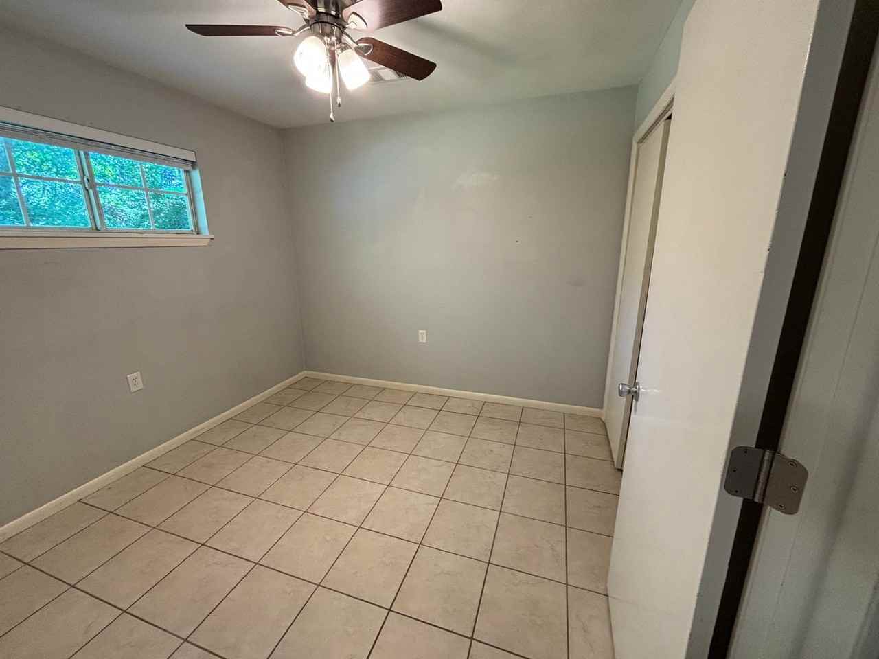 6450 W Nicole Ln - Photo 6 of 11
