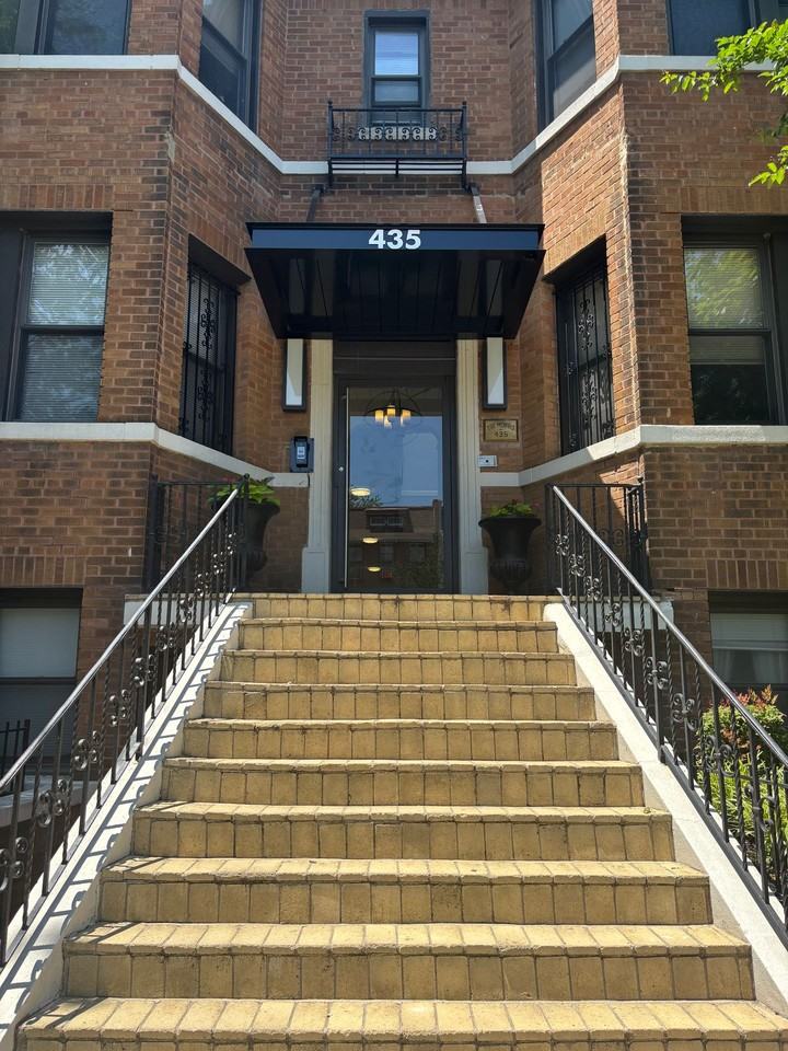 The Morris - Photo 2 of 2