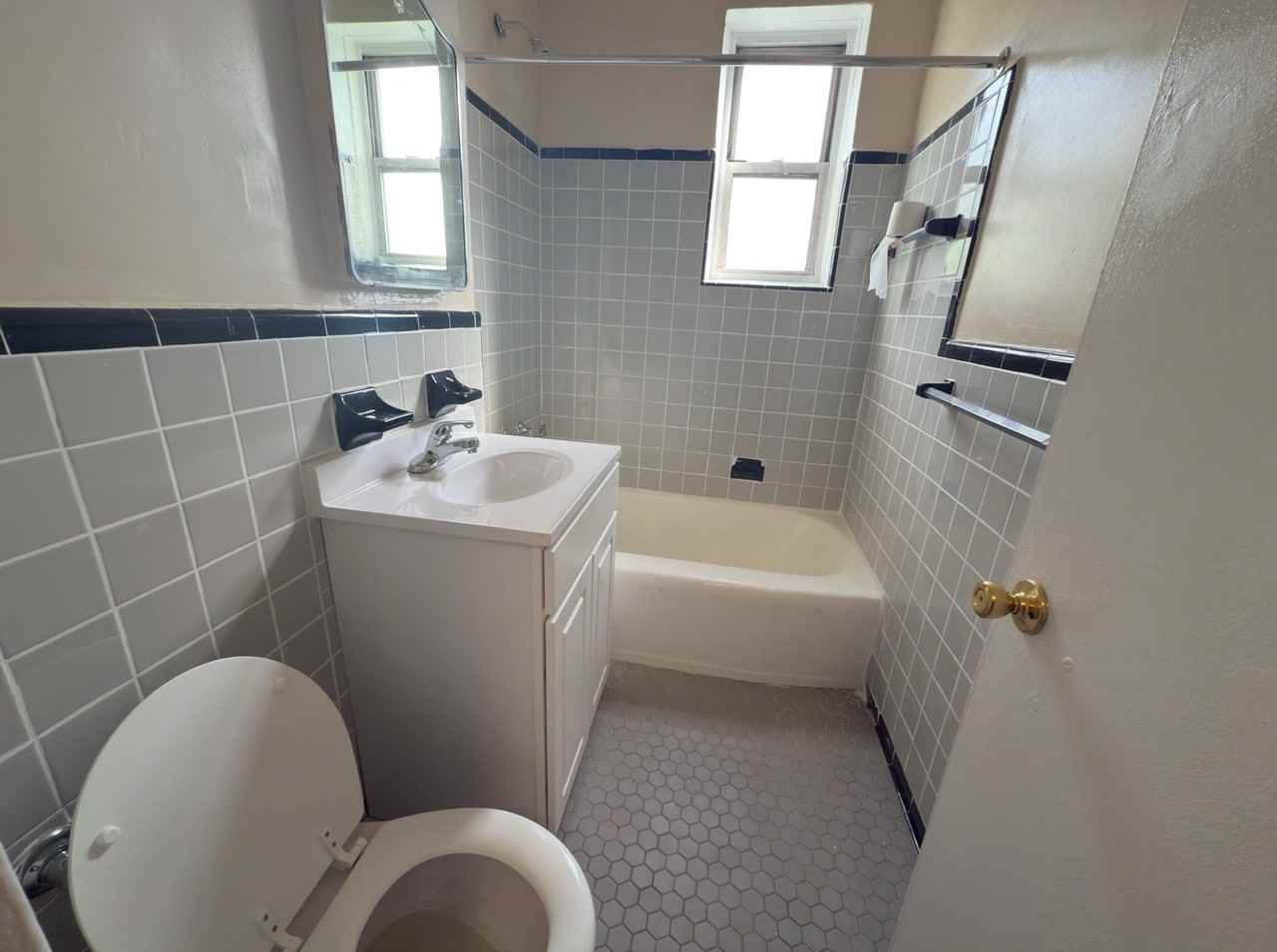 1699 Grand Concourse - Photo 2 of 9