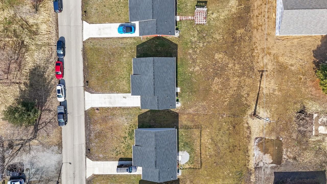 1184 Dillon Rd - Photo 2 of 22