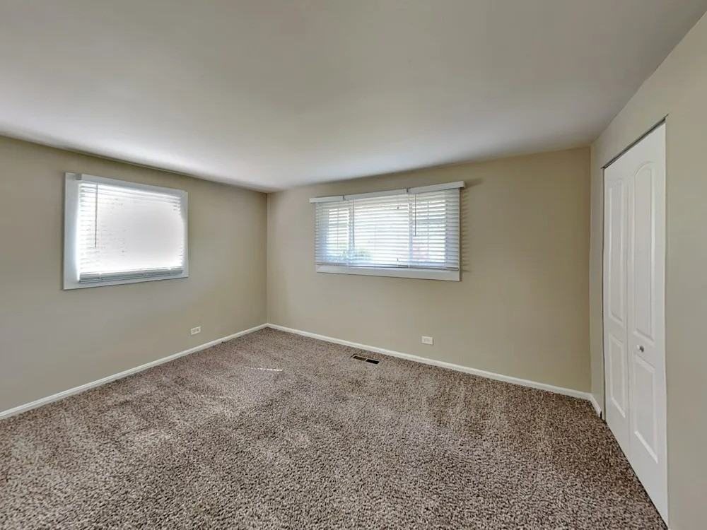 4440 177th Pl #NA - Photo 2 of 8