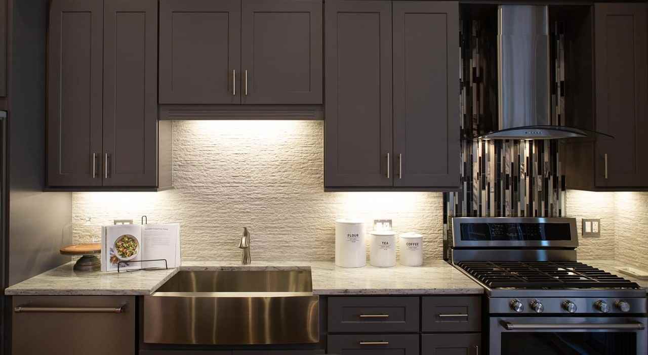 1031 W Monroe St #3 - Photo 6 of 15