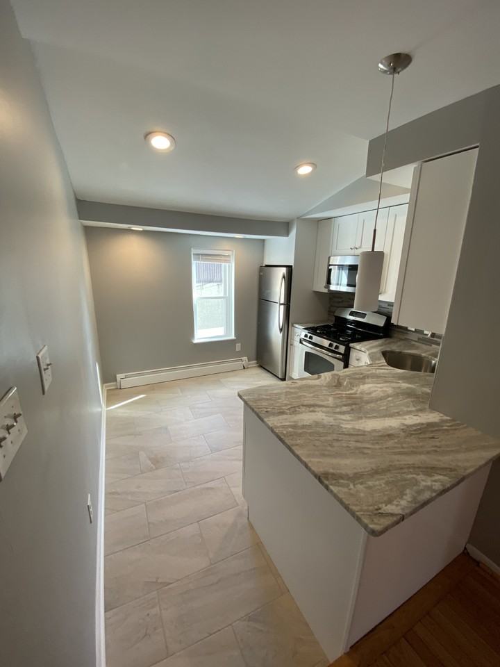 793 N 24th St #2nd3rdFL - Photo 5 of 19