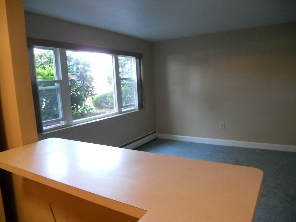 150 Main St - Photo 4 of 8