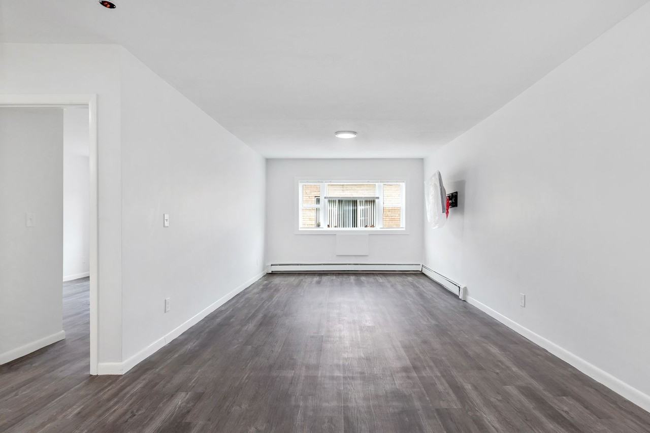 1045 River St #17 - Photo 3 of 19