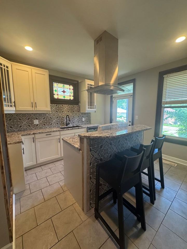 202/204 Eaton Avenue - Photo 4 of 14