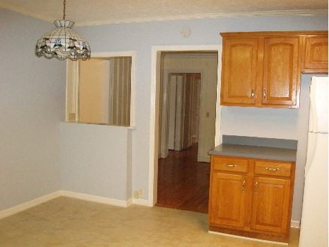 6548 Brookside Cir - Photo 4 of 12