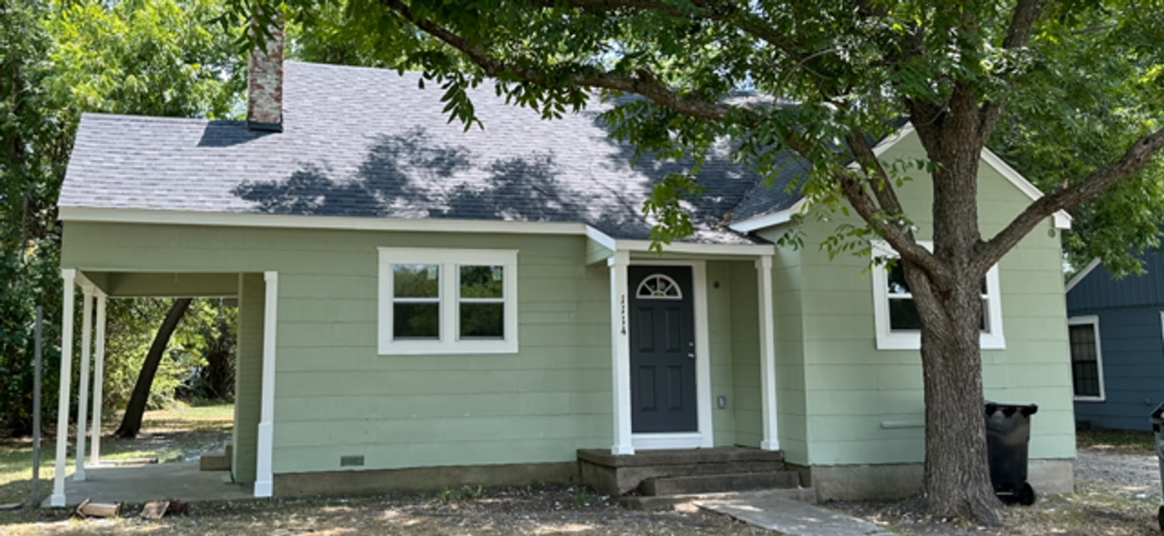 1114 Commerce Dr - Photo 2 of 8