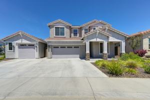 featured image of 3809 Fenway Cir