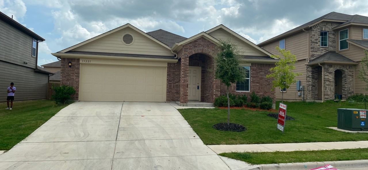 15221 Shell Bark Cove - Photo 2 of 26