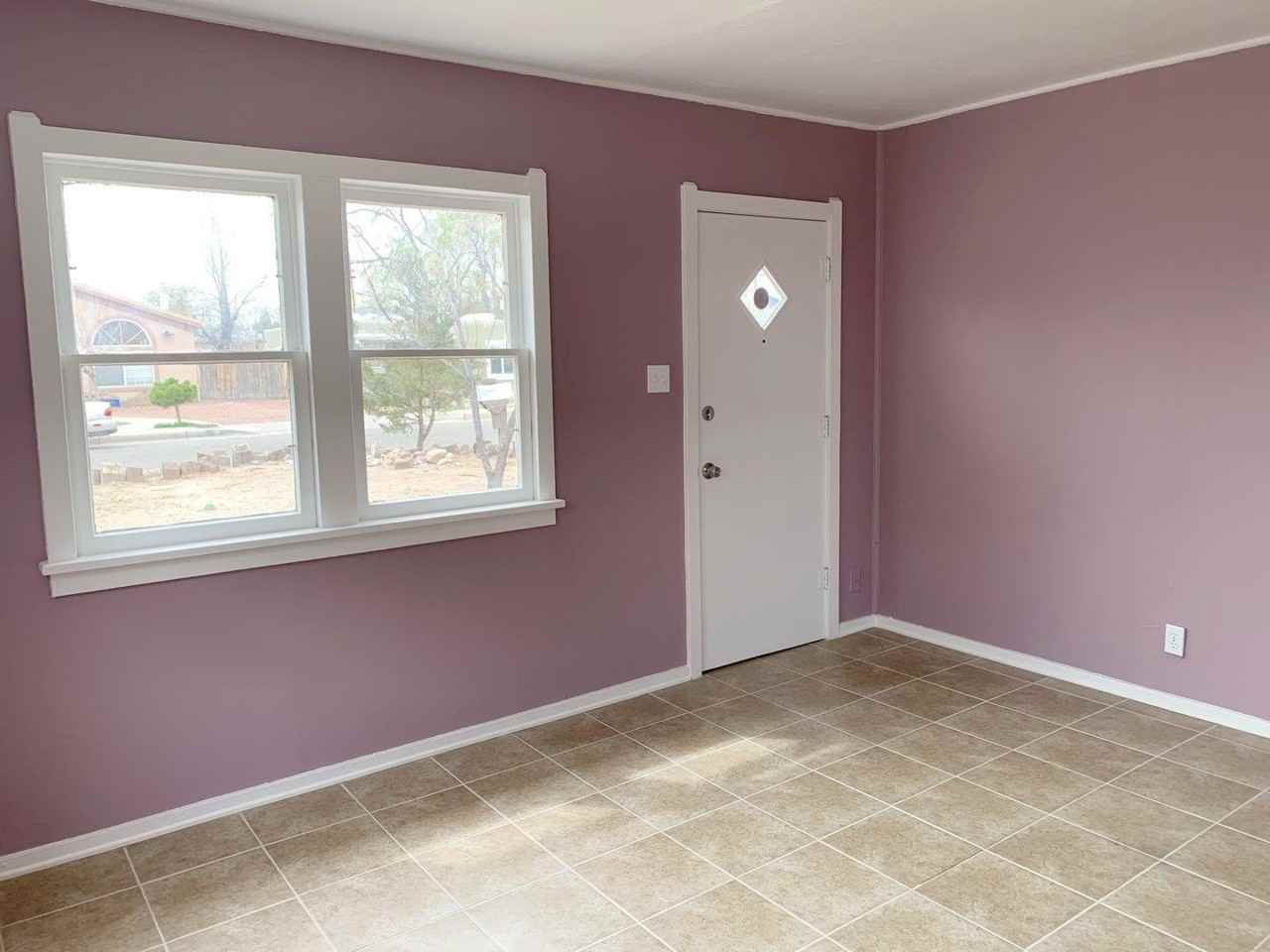 1007 Headingly Ave Nw - Photo 3 of 18