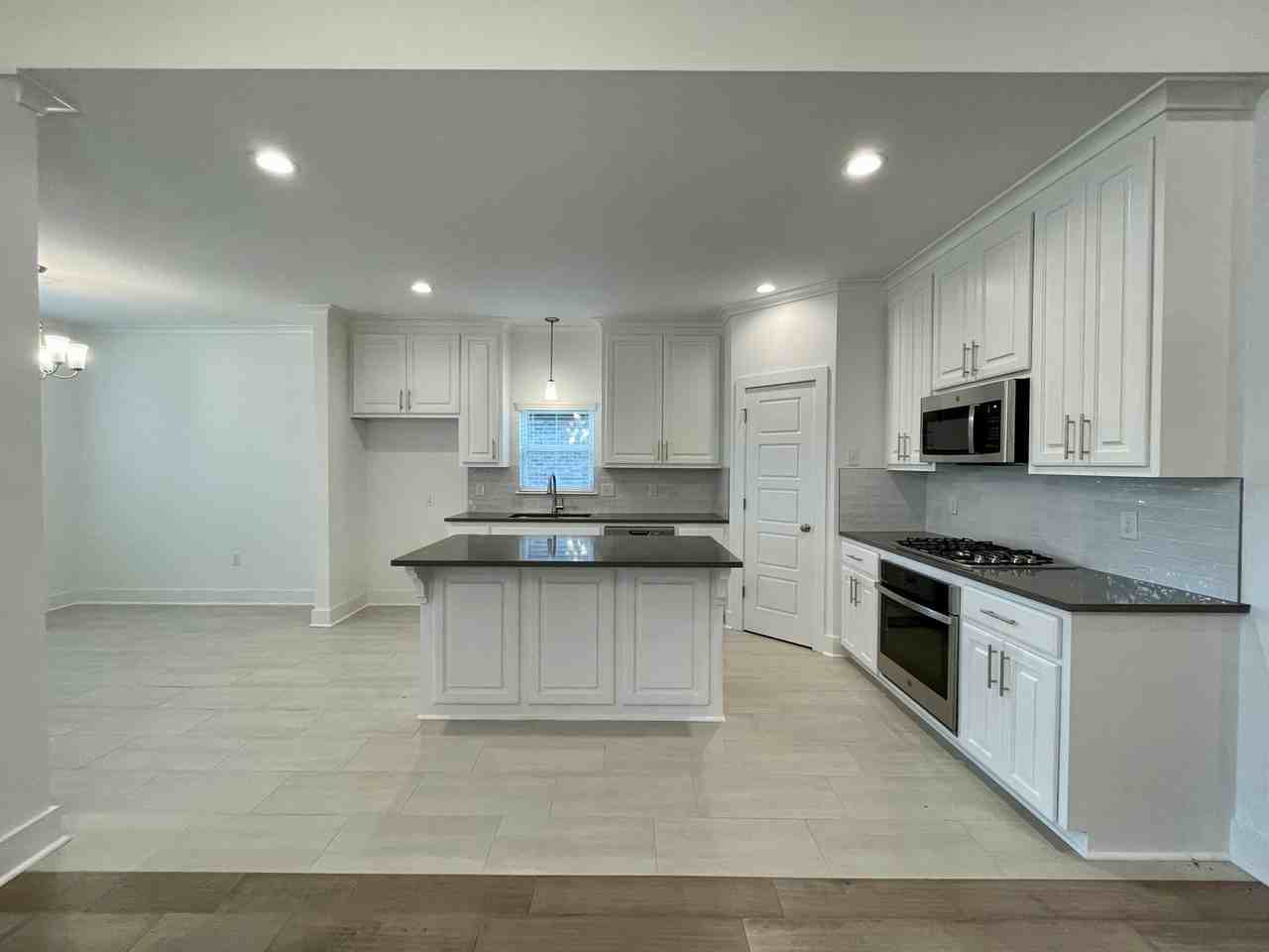 14030 Trailhead Dr - Photo 5 of 17