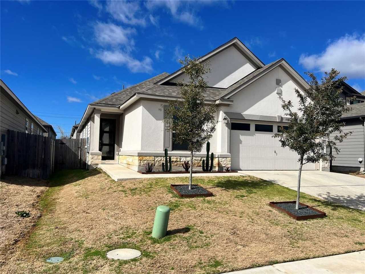 6516 Carriage Pines Dr - Photo 2 of 24