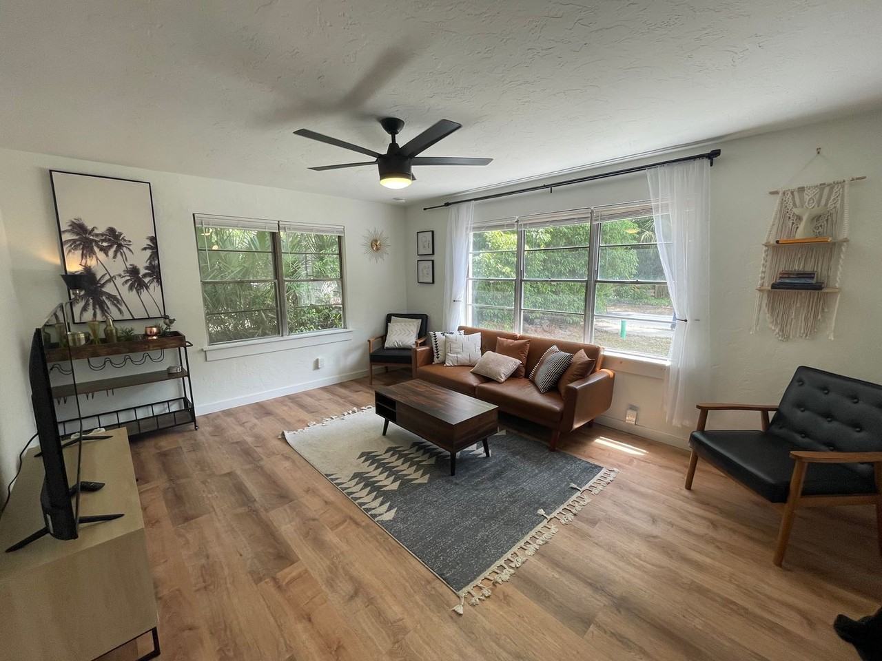 724 Ne 4th Ave - Photo 7 of 18