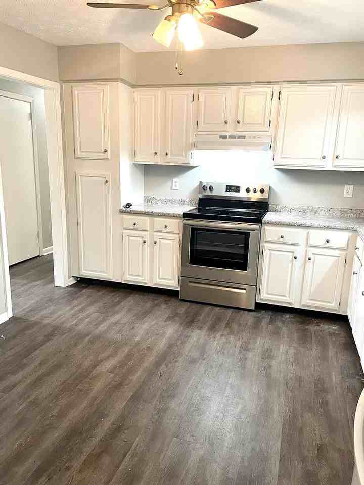 11109 Concord Woods Dr - Photo 6 of 23