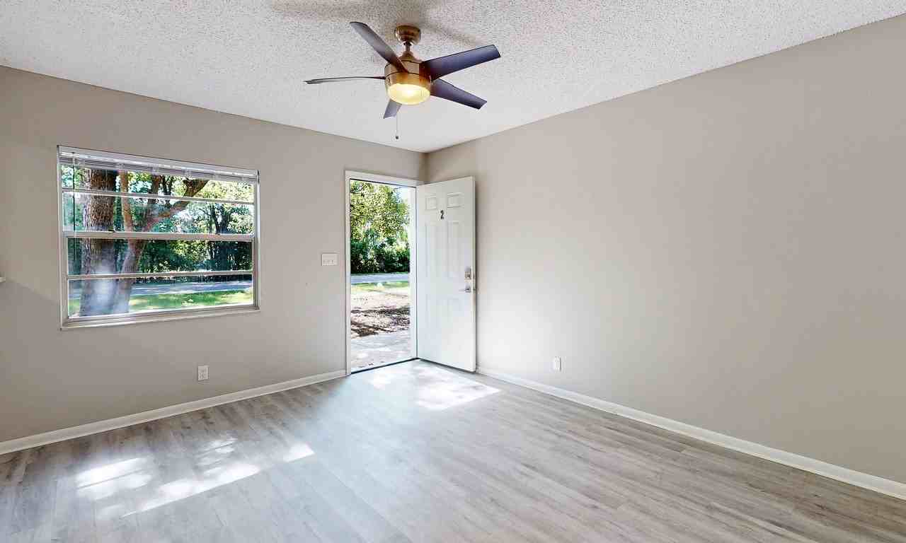 5404 101st St #2 - Photo 2 of 15