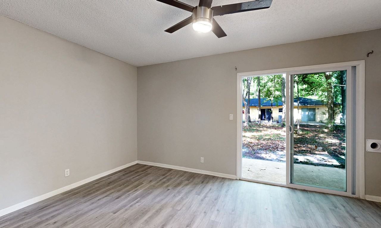 5404 101st St #2 - Photo 7 of 15