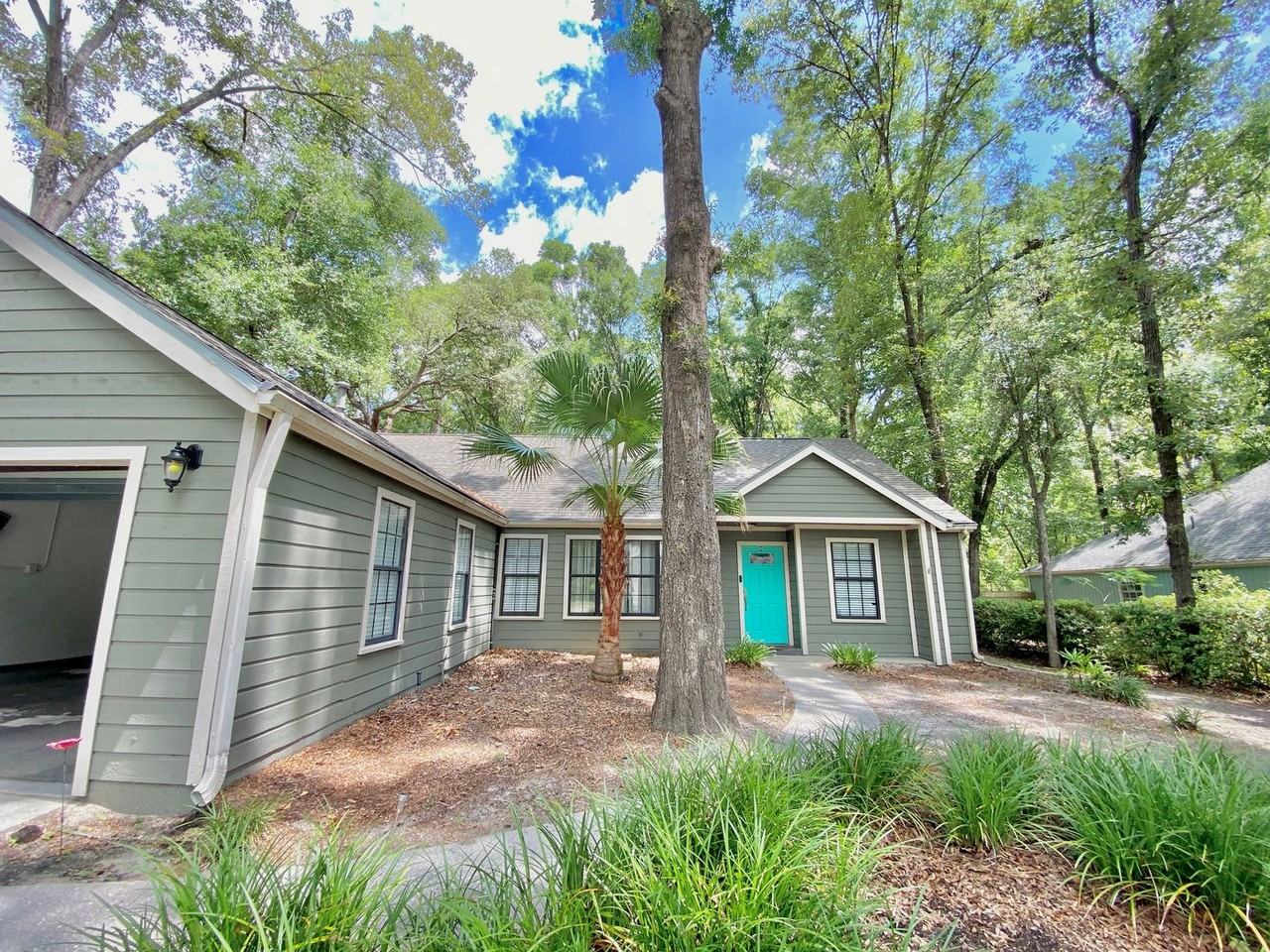 10506 Sw 55th Pl - Photo 3 of 30