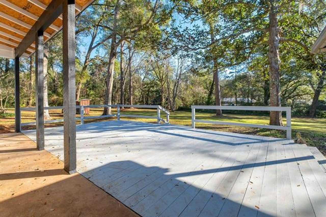 313 W Horseshoe Rd - Photo 2 of 14