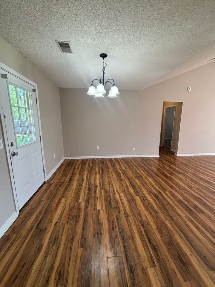 311 Cowart Rd - Photo 4 of 22