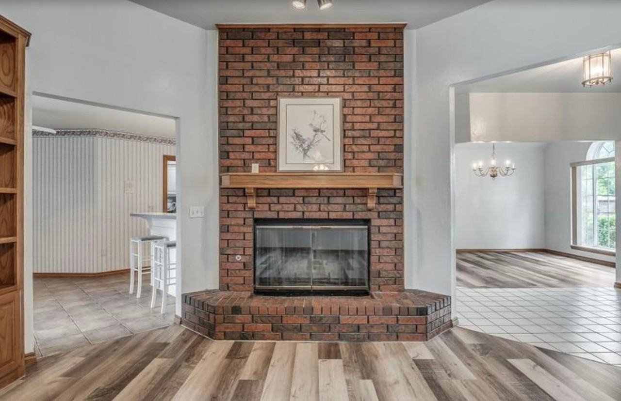 808 Nw 142nd St - Photo 3 of 16