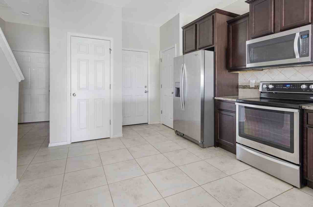 4770 White Sanderling Ct - Photo 6 of 25