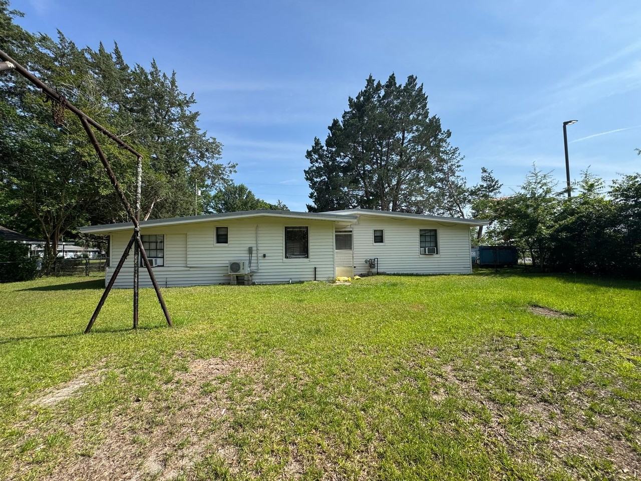 1332 Brickyard Rd - Photo 3 of 20