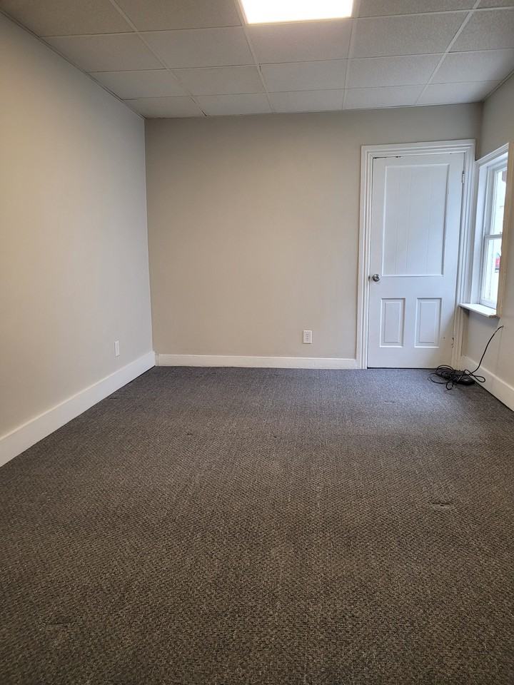 207 York Street - Photo 5 of 6