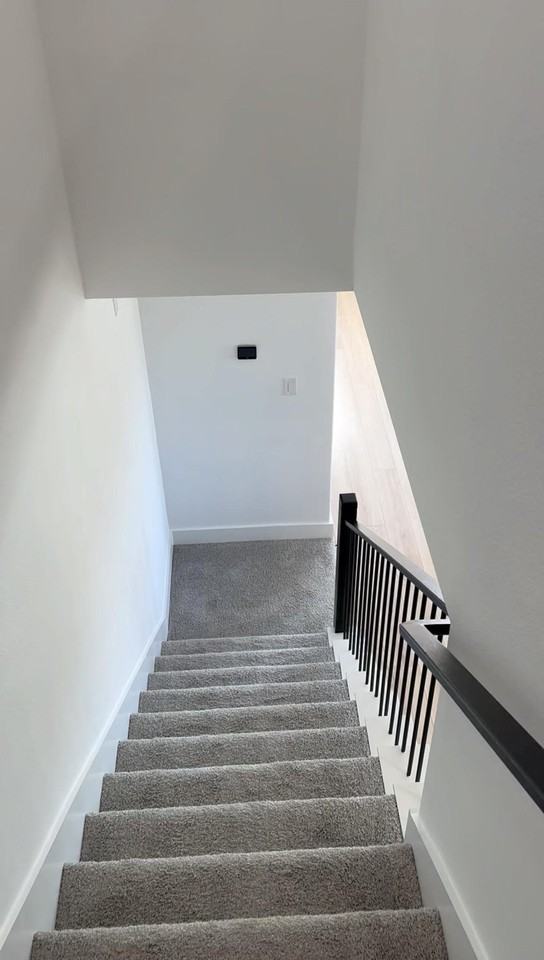 Carnation Dr - Photo 5 of 12