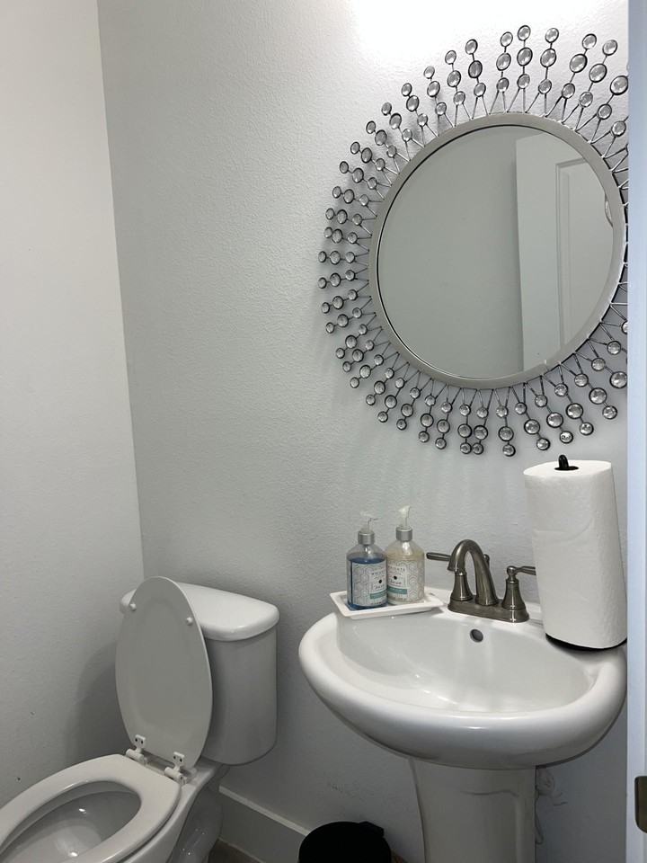 Carnation Dr - Photo 6 of 12