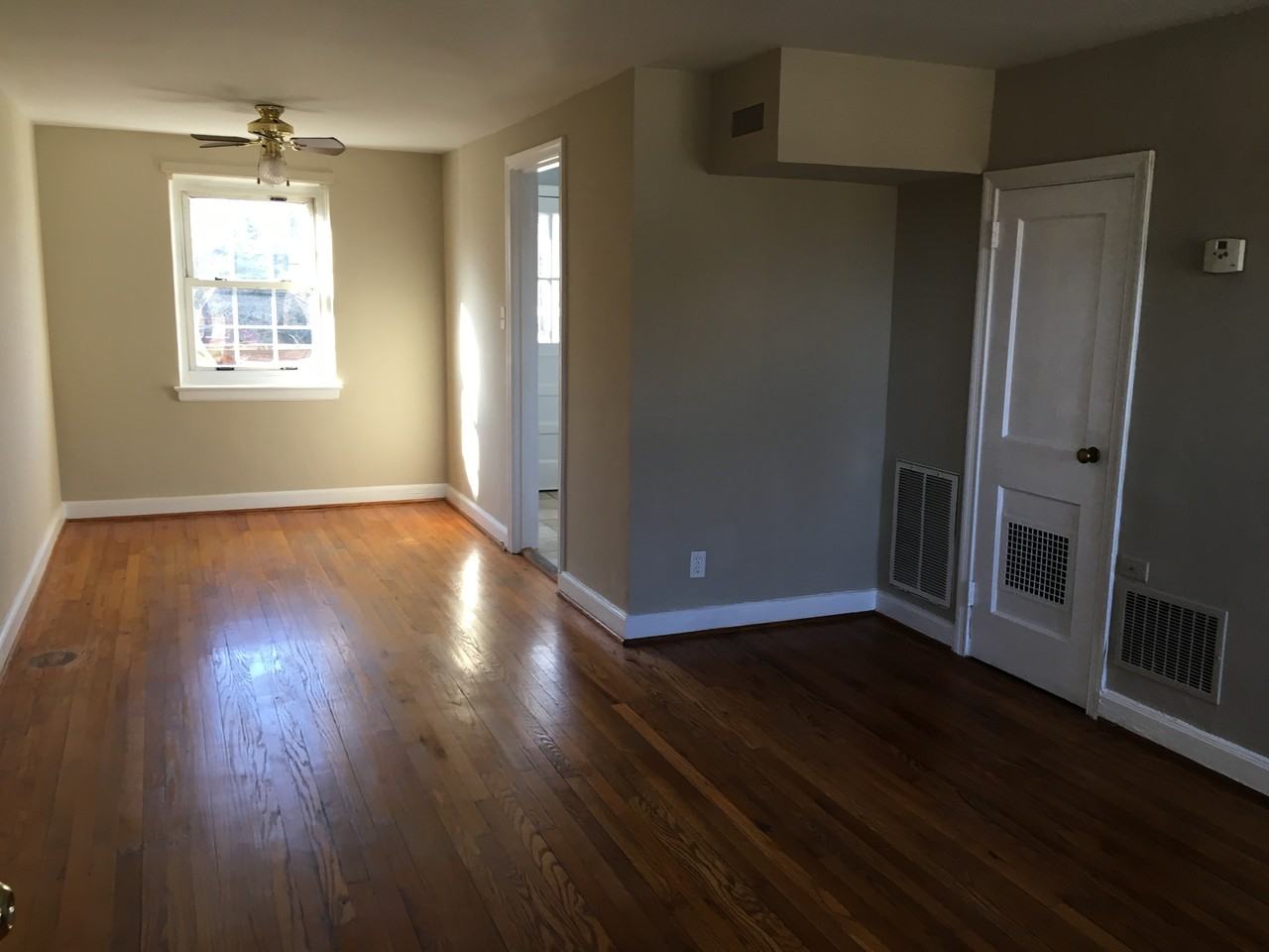 Elizabeth Heights - Photo 3 of 10