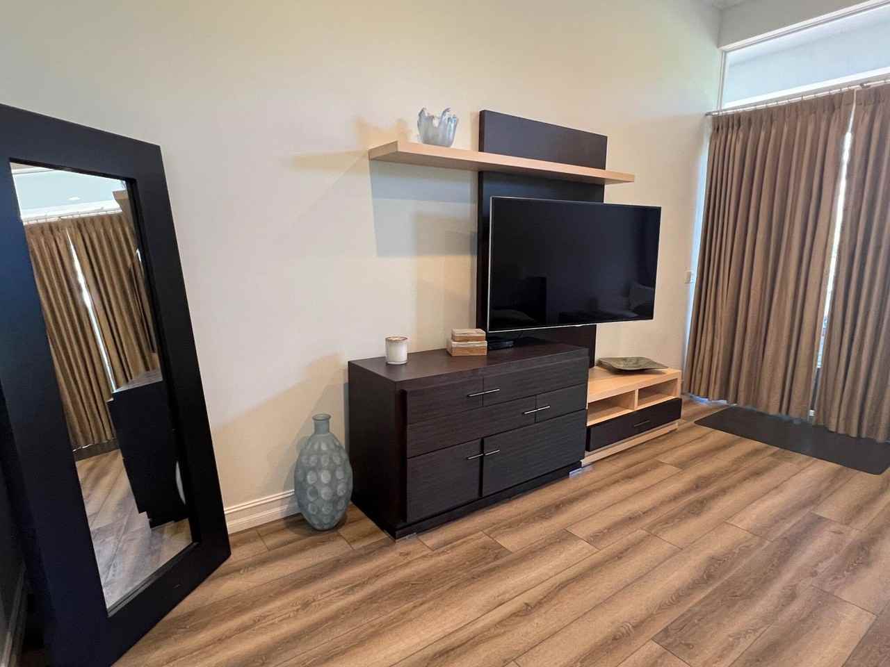 182 Rosalia Ct - Photo 7 of 32