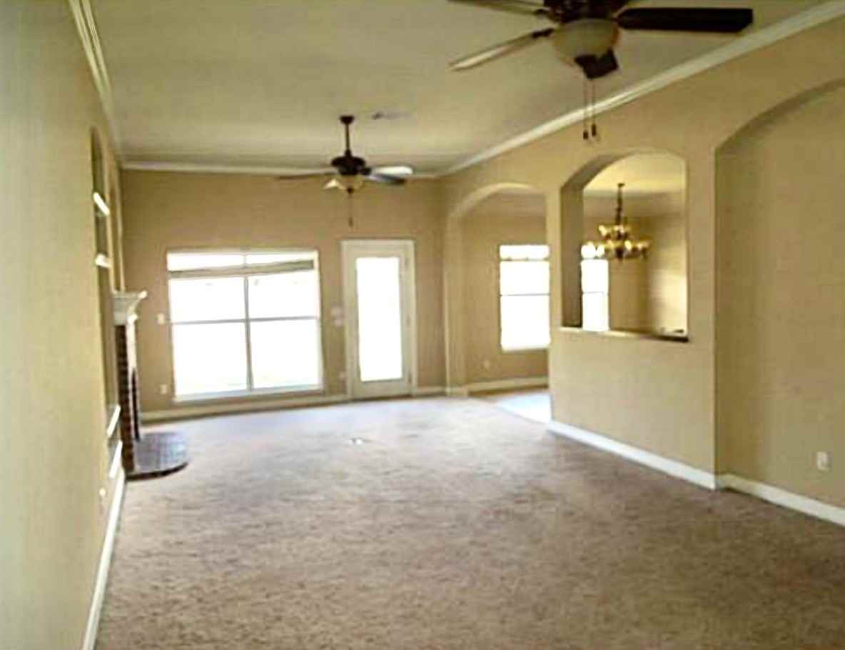 130 Riverbrooke Dr - Photo 2 of 12