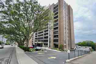 44 Strawberry Hill Ave - Photo 1 of 1