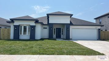 featured image of 6991 Heritage Oak Dr