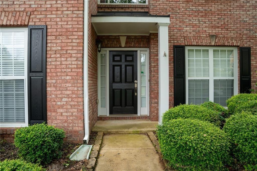 2894 State Ct - Photo 2 of 20