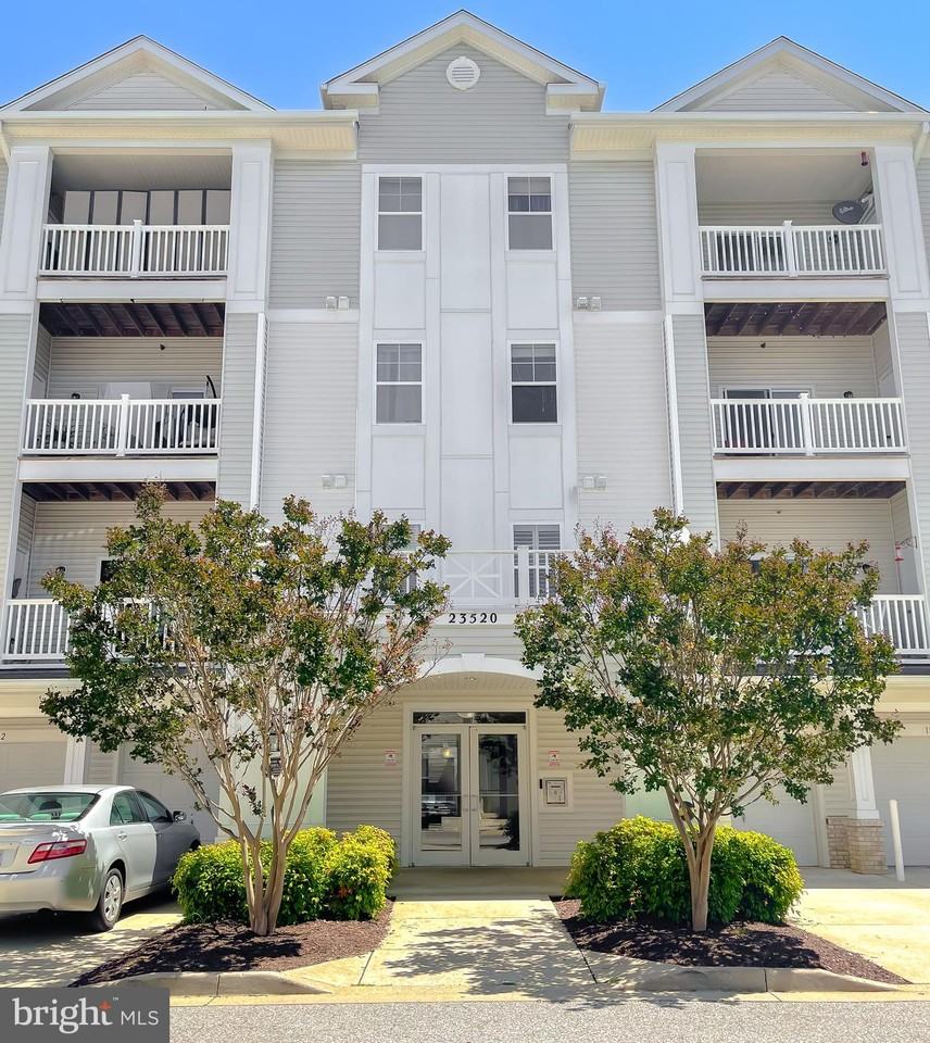 23520 F D R Blvd ##205