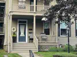 featured image of 13 Oak St