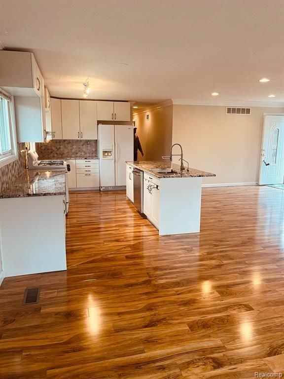 2570 Loon Lake Rd - Photo 5 of 19