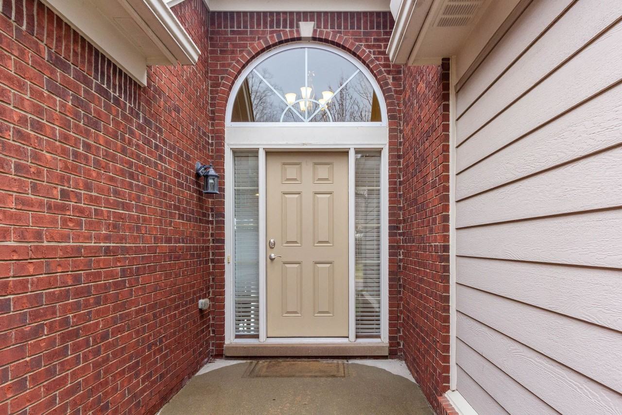 30136 Brightwood Dr - Photo 4 of 46