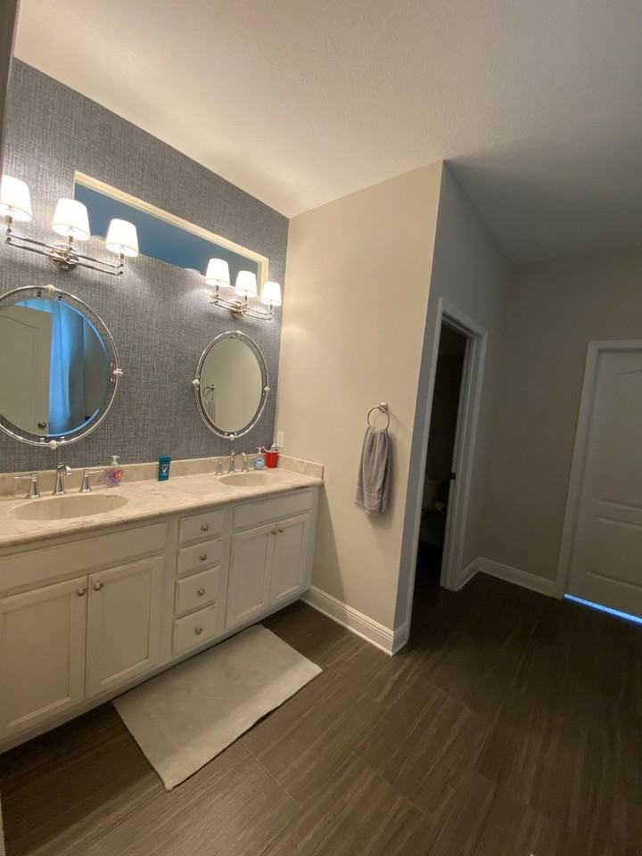 809 N Oregon Ave - Photo 7 of 16