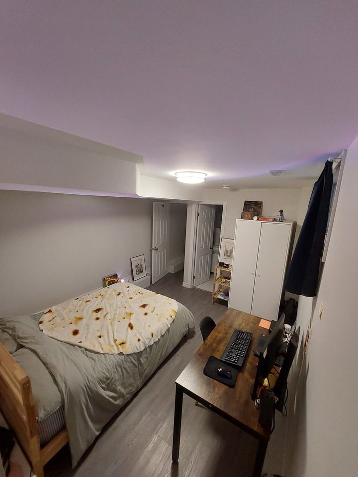 2 Bedroom 2 Ensuite Bathroom Unit near College St and Spadina for Rent - Photo 5 of 15