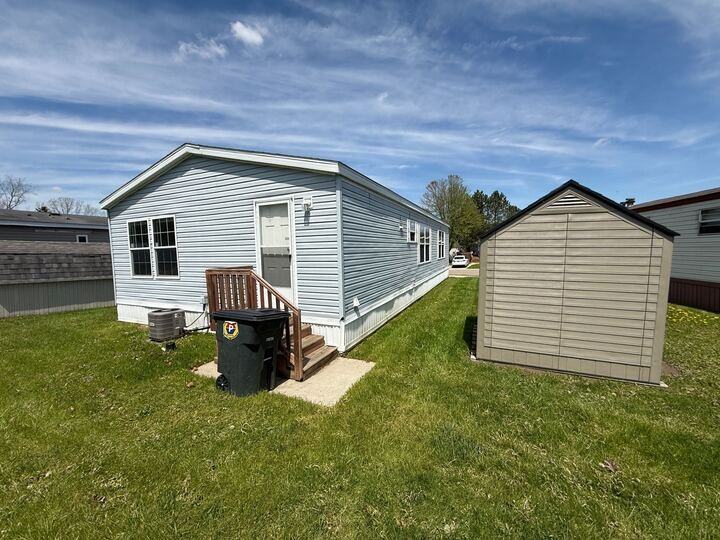 15588 Pine Ridge Dr #92 - Photo 2 of 22